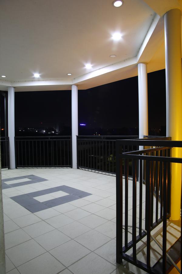 Hotel Rio Pristina Extérieur photo