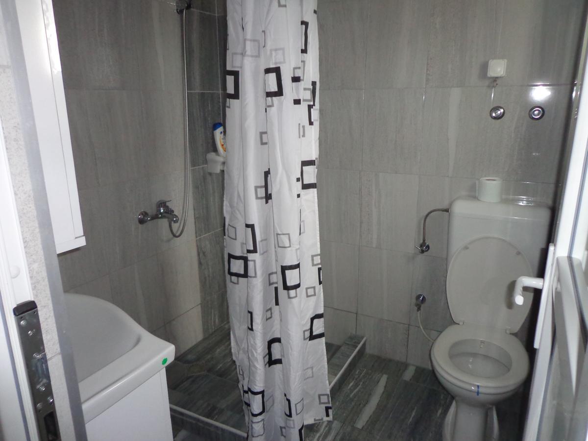 Hotel Rio Pristina Extérieur photo